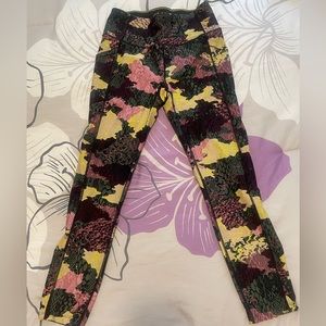 Calvin Klein Capri Leggings